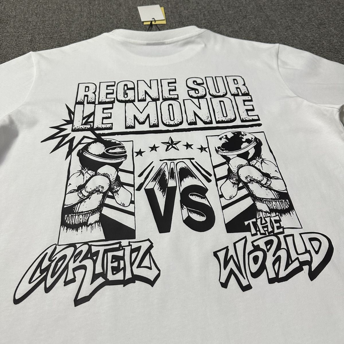 Cort*ez Regne Sur Le Monde T-shirt