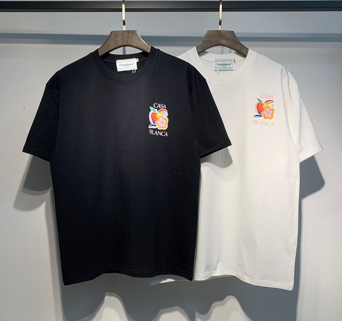 Casabla*ca Le Pouvoir Des Fleurs Tee