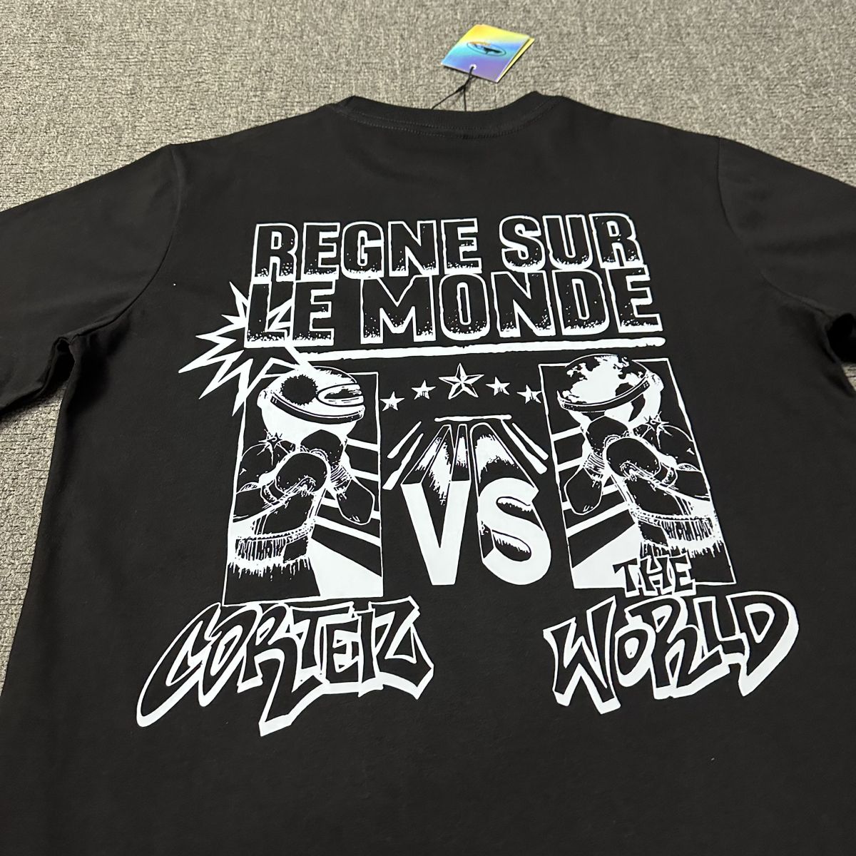 Cort*ez Regne Sur Le Monde T-shirt